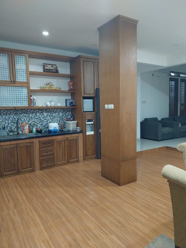 Rumah Asri, Siap Huni, dan Halaman Luas @Bintaro