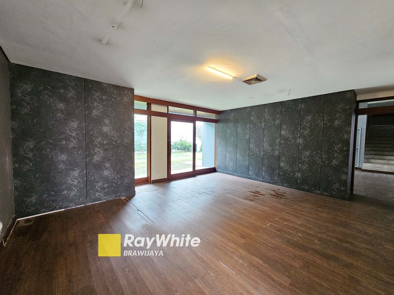 Rumah di Darmawangsa, Kebayoran Baru, akses jalan 2 arah, 5 menit ke MRT Blok A