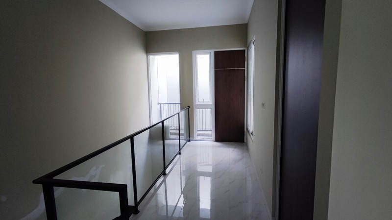 Flash Sale. Rumah bagus Villa Melati Mas, Serpong