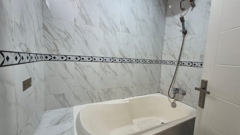 Rumah Besar 4 KT Garasi 3 Mobil, Tebet Timur Jakarta Selatan