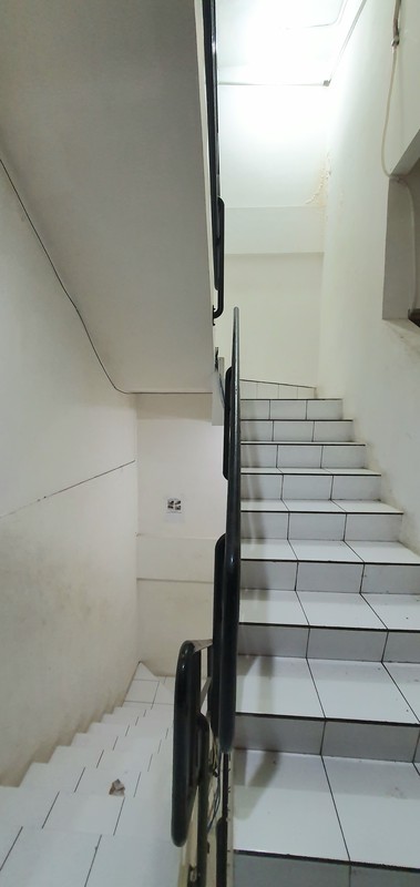 Ruko Bukit Gading Indah, depan perumahan Gading Kirana, Kelapa Gading, hadap dalam.