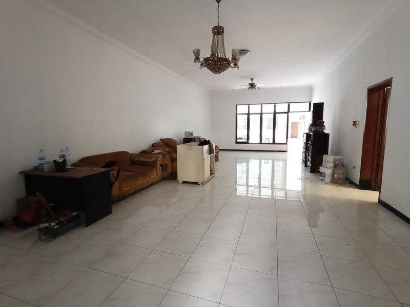 DIJUAL RUMAH PUSAT KOTA SURABAYA 