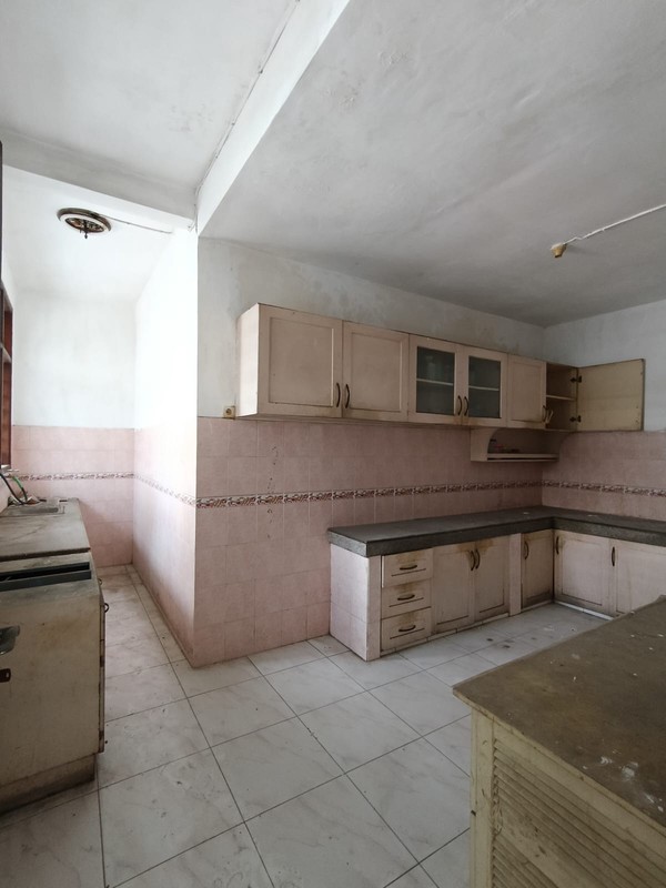 DIJUAL RUMAH PUSAT KOTA SURABAYA 