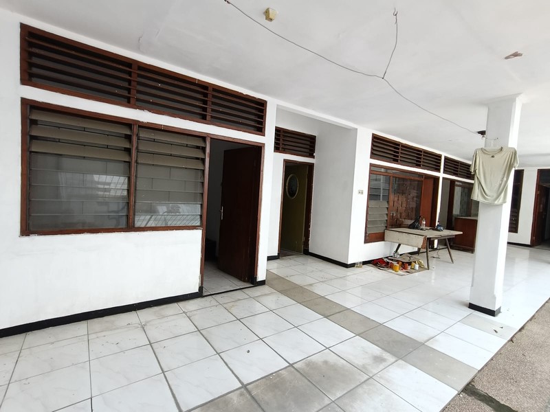 DIJUAL RUMAH PUSAT KOTA SURABAYA 