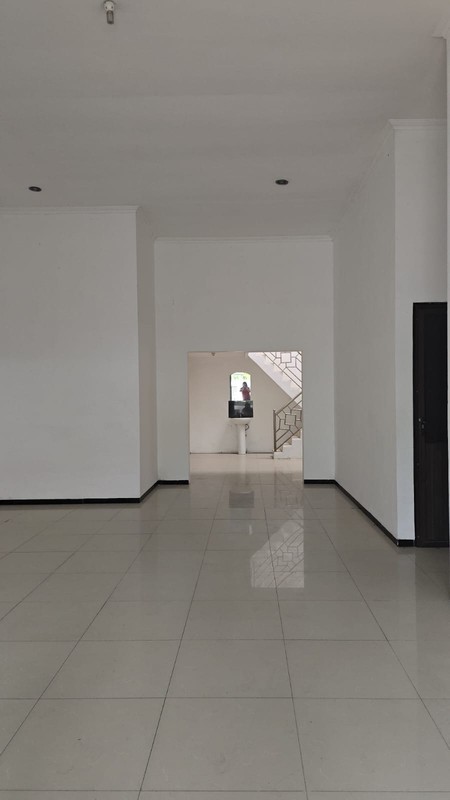 DISEWAKAN CEPAT RUMAH SIAP HUNI TERAWAT BERSIH SURABAYA TIMUR POKCAN