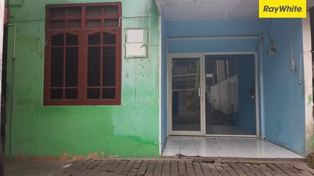 Disewakan Rumah di Raya Semolowaru Tengah Surabaya