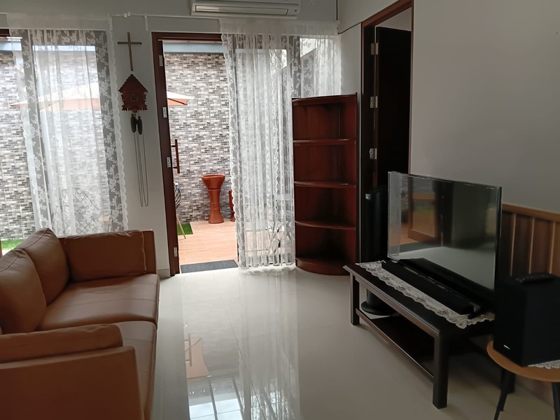 Rumah Mewah dalam Perumahan Elite Vasana Residence, Lokasi Premium di Depok - Sleman