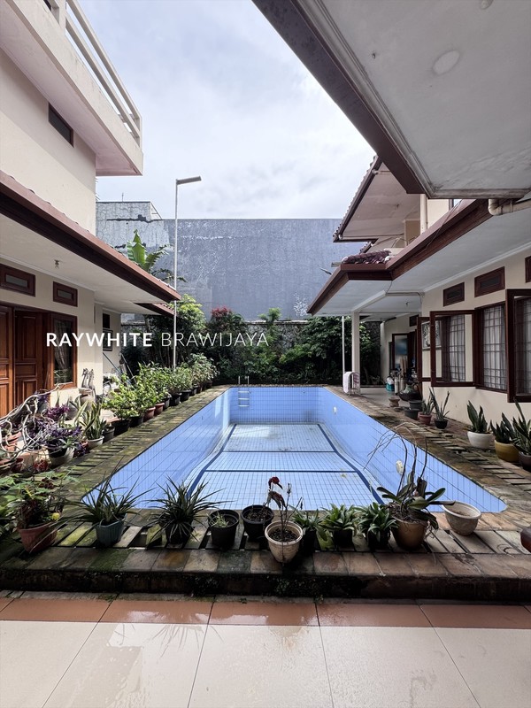 Rumah Besar Siap Huni Lingkungan Tenang Area Ampera