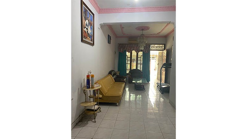  Rumah Titian Indah, Bekasi, Jalan lebar, lingkungan bersih dan tenang