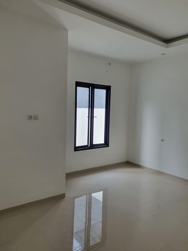 Dijual Rumah Minimalis  Nirwana Eksekutif Blok BB Surabaya 