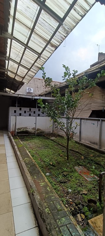 Jual Bangunan + Lahan Cocok untuk Pabrik atau Gudang @Deplu, Tangerang.