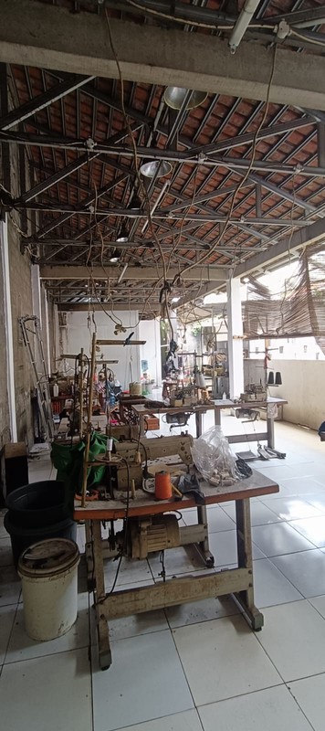 Jual Bangunan + Lahan Cocok untuk Pabrik atau Gudang @Deplu, Tangerang.