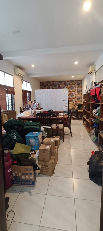 Jual Bangunan + Lahan Cocok untuk Pabrik atau Gudang @Deplu, Tangerang.