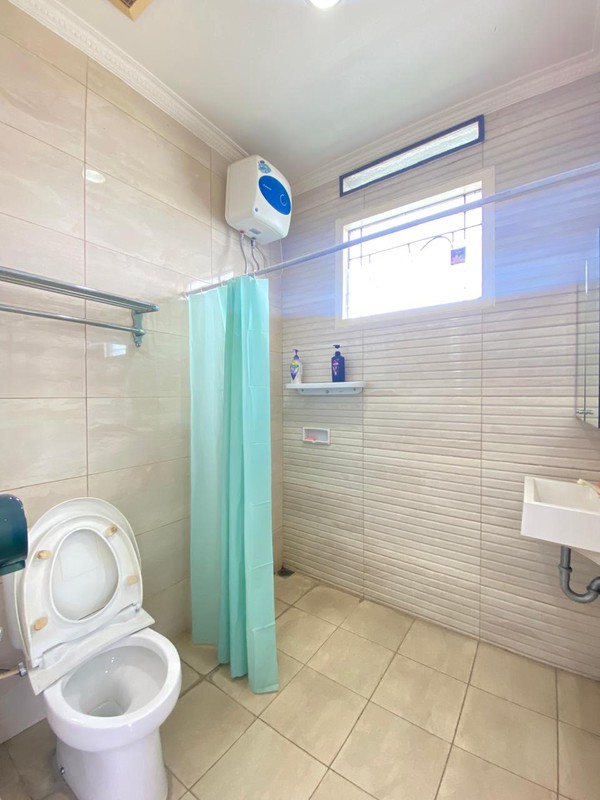 Rumah Terawat Luas 554M² Dalam Komplek Elit Cinere