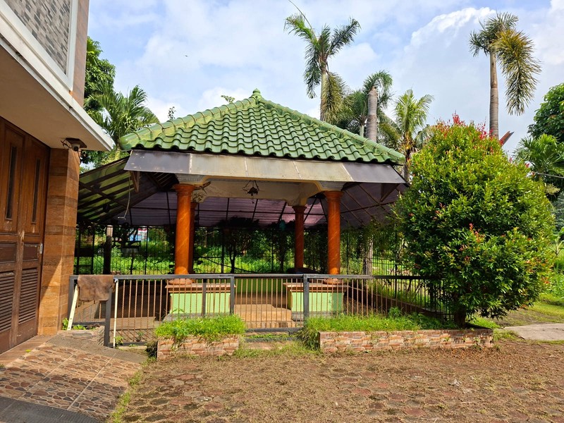 Kavling Bonus Rumah Di Jl Raden Saleh Karang Tengah Kota Tangerang