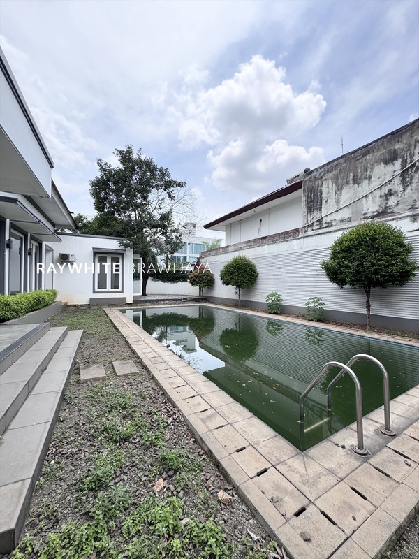 Rumah Elite Exclusive Lingkungan Tenang Area Bangka Kemang