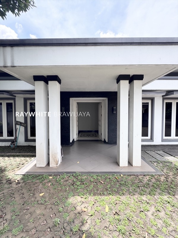 Rumah Elite Exclusive Lingkungan Tenang Area Bangka Kemang
