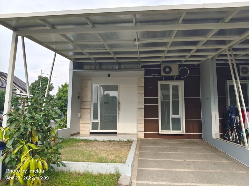 Rumah Siap Huni di Taman Kopo Indah Redwood