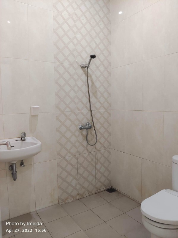 Rumah Siap Huni di Taman Kopo Indah Redwood