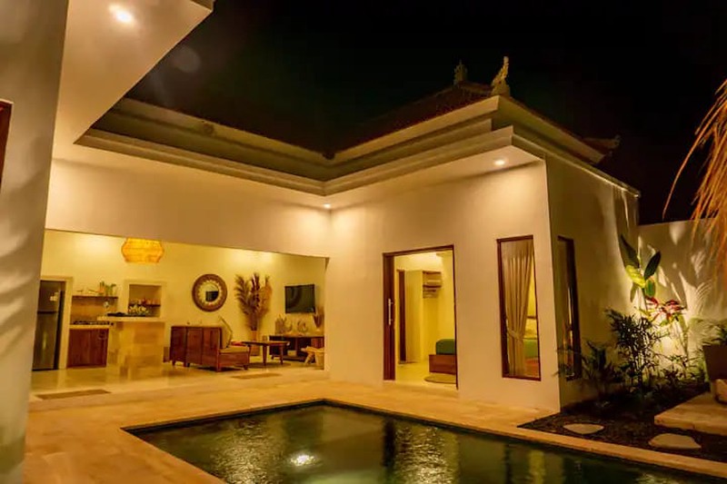 Leasehold - The Ultimate Ubud Estate: 2 Bedrooms Villa + Extra Development Land to Double Your Property Potential.