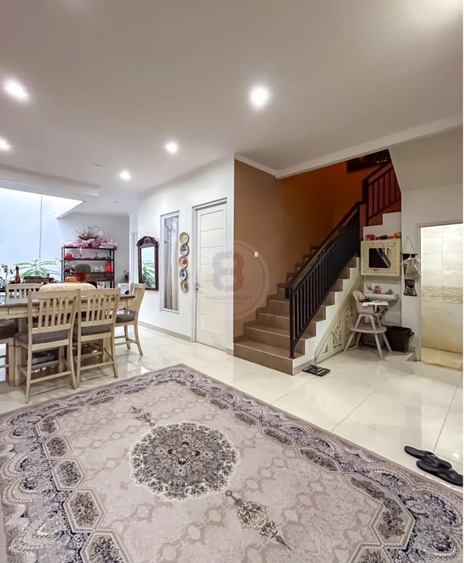 DIJUAL CEPAT 2 Rumah Tinggal Detached (nempel) di Jln.Palem, daerah Pesanggrahan, Jak Sel 