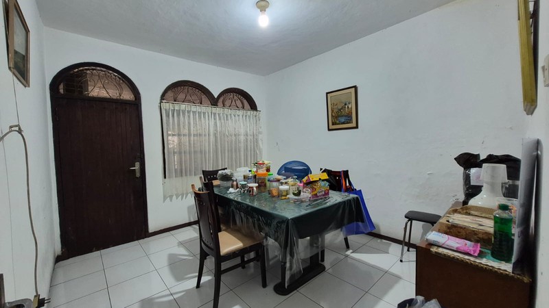 Rumah Tinggal 5 Kamar Tidur Lokasi Tebet Jaksel