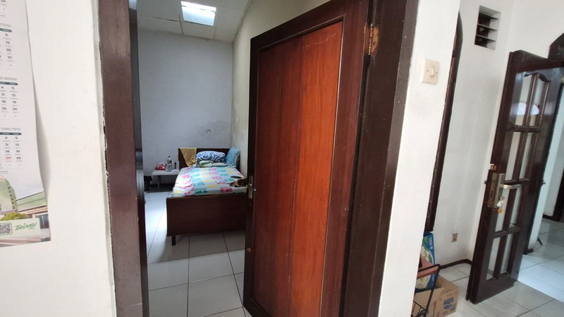 Rumah Tinggal 5 Kamar Tidur Lokasi Tebet Jaksel