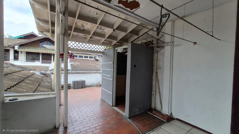 Rumah Tinggal 5 Kamar Tidur Lokasi Tebet Jaksel