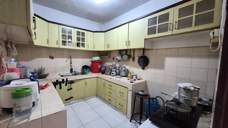 Rumah Tinggal 5 Kamar Tidur Lokasi Tebet Jaksel