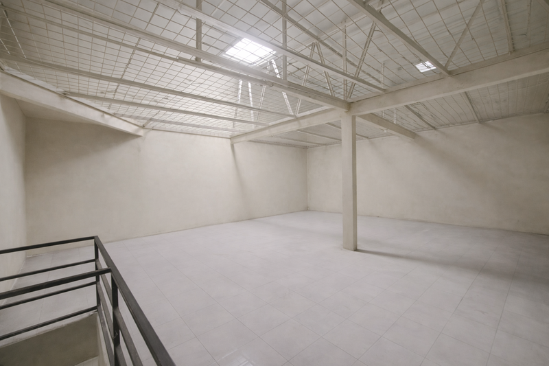 Gudang Strategis di Pancoran Mas Depok, Akses Cepat ke Cinere & Sawangan