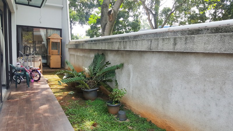 Rumah Premium LT 230 Cocok Keluarga Besar Cikini Bintaro