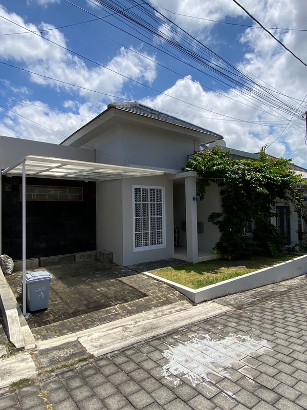 Beautiful Minimalist Fully Furnished House For Sale at Rodeo Hills Residence Jimbaran
