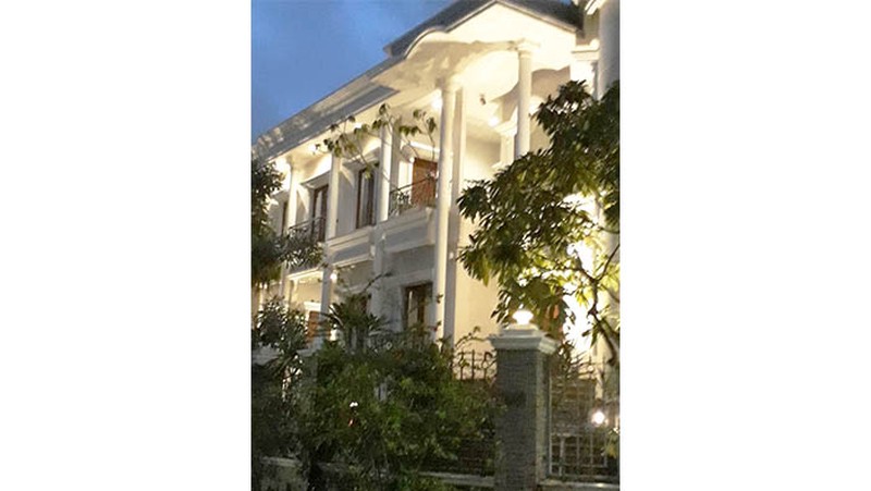 Rumah Hoek Villa Permata Gading, Kelapa Gading Luas 23x24m2