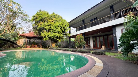 Rumah tinggal - Jl Jeruk Purut, Cilandak - Bangunan Terawat