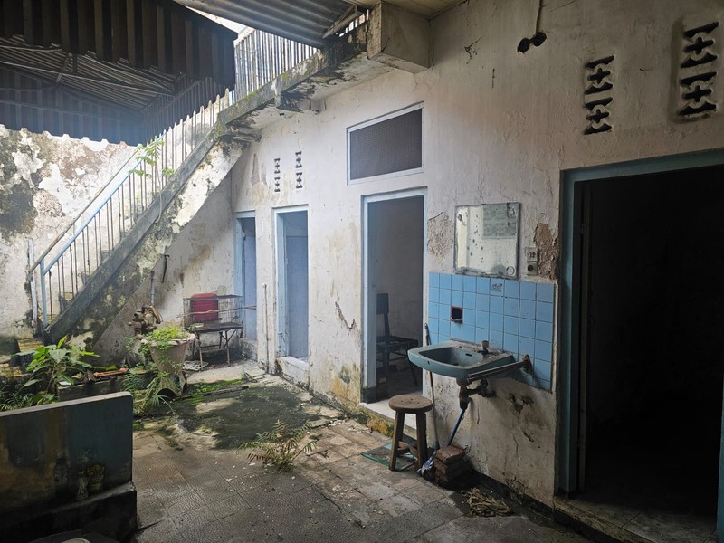 Rumah Di Bawah 1M Surabaya Pusat!!! Di Jual Rumah Hitung Tanah Di Kampung Peneleh