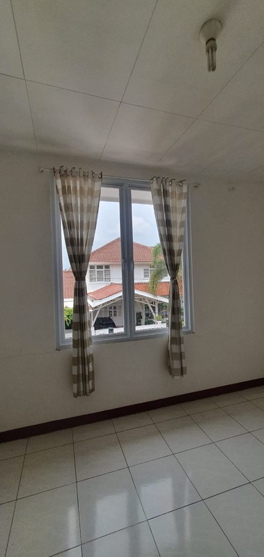 Rumah Tanah Luas 817 m2 Jarang Ada di Kasturi Bintaro