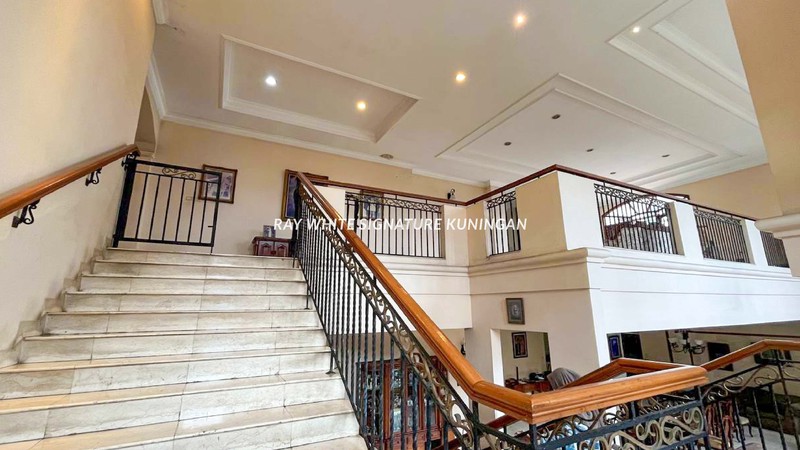 Rumah Mewah Asri dan Tenang di Perumahan Bukit Mas Bintaro