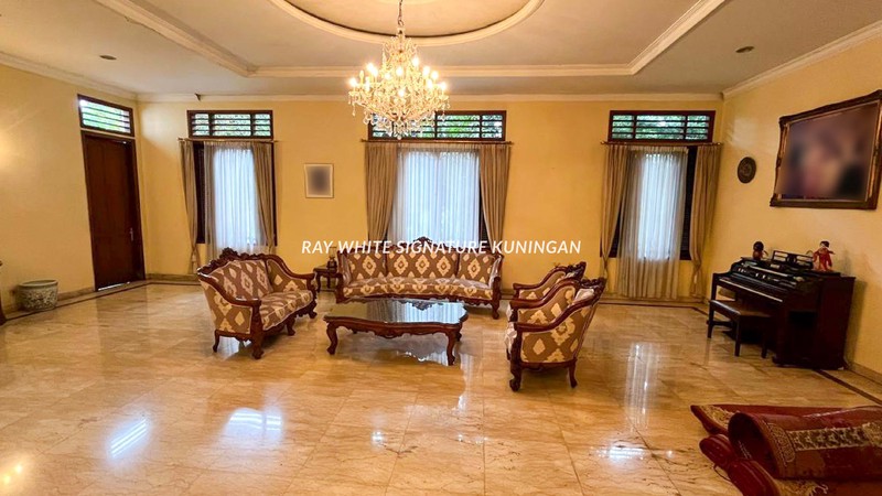 Rumah Mewah Asri dan Tenang di Perumahan Bukit Mas Bintaro