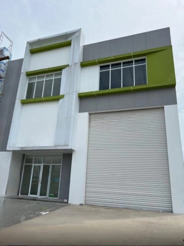 Disewakan 504 m2 Gudang AKR Gem City Jiipe Manyar Gresik Jatim - Akses Kontainer 40 Feet - Dekat Akses Tol Manyar