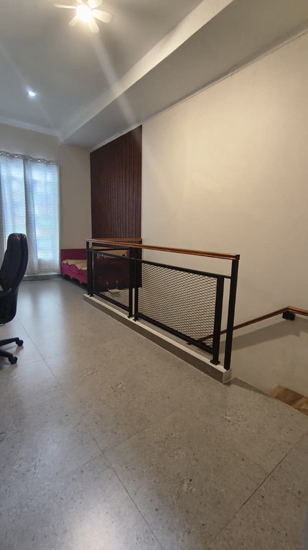 Rumah 2 Lantai Siap Huni dengan Hunian Nyaman @Bintaro