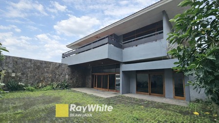 Rumah di Darmawangsa X , Kebayoran Baru, Akses 3 mobil, 5 menit ke MRT Blok A