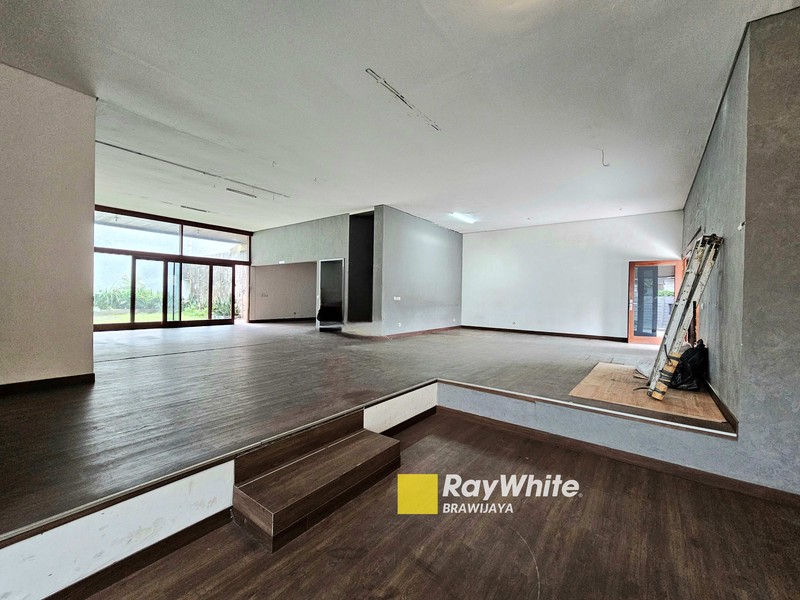 Rumah di Darmawangsa X , Kebayoran Baru, Akses 3 mobil, 5 menit ke MRT Blok A