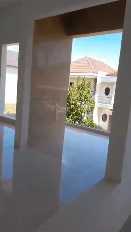 MURAH LUAS Rumah Puri Widya Kencana Citraland New Split Level Desain 2,5 Lantai + BASEMENT area lokasi TERDEPAN dekat GWalk