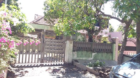 Dijual Rumah Jalan WR Supratman Tegalsari Surabaya