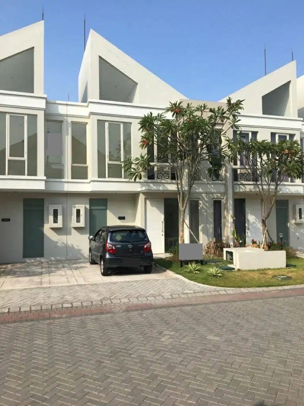 JUAL SEWA Rumah Baru Gress Grand Pakuwon Surabaya  