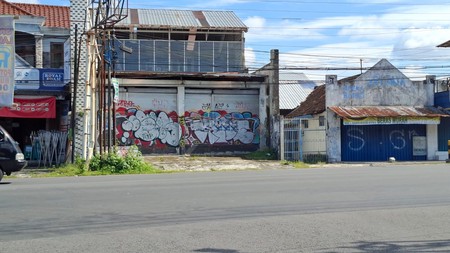 Ruko 2 Lantai Lokasi strategis di Jalan Kadipiro - Kasihan Bantul 
