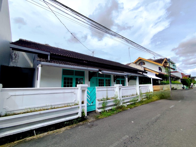 Disewakan Rumah Strategis & Luas di Dalam Perum Dekat Kampus STPN & Jl. Godean KM 5, Banyuraden Gamping, Sleman