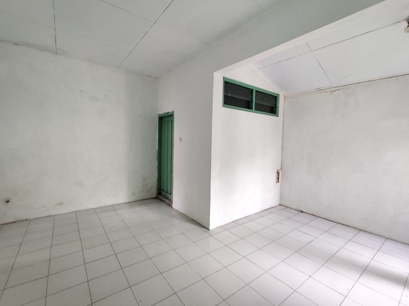 Disewakan Rumah Strategis & Luas di Dalam Perum Dekat Kampus STPN & Jl. Godean KM 5, Banyuraden Gamping, Sleman