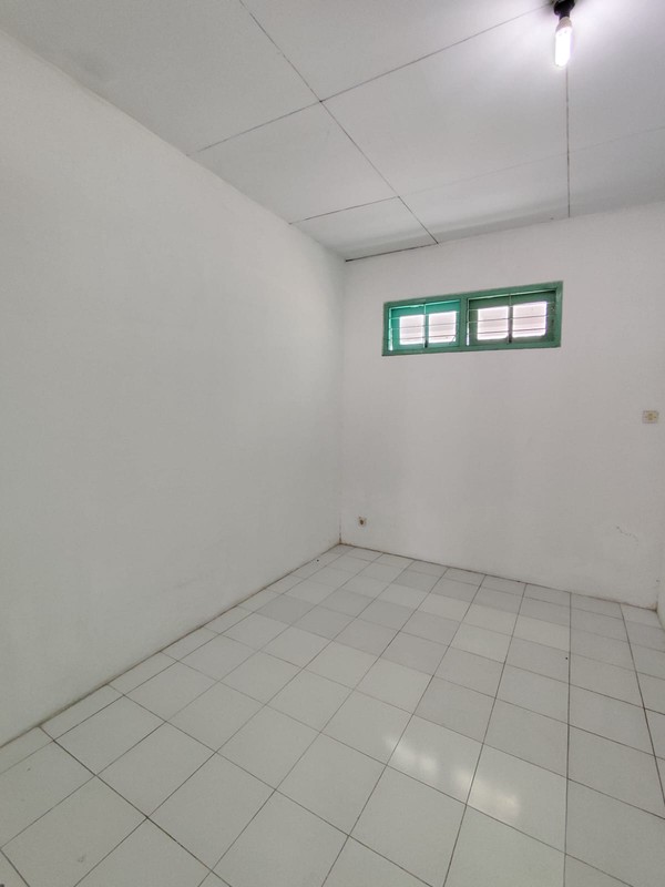 Disewakan Rumah Strategis & Luas di Dalam Perum Dekat Kampus STPN & Jl. Godean KM 5, Banyuraden Gamping, Sleman