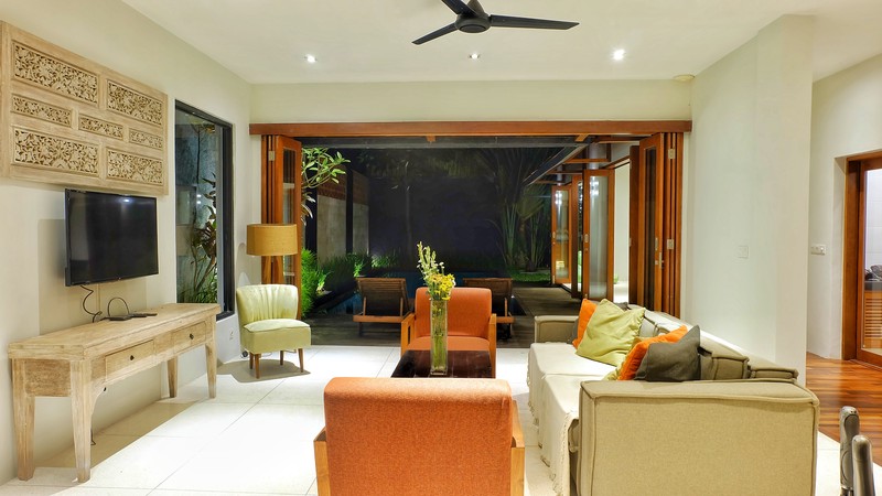 Stunning 3-Bedroom Freehold Villa - Prime Investment Near Ubud Center.